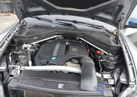 2013 BMW X6 xDrive35I z USA, uszkodzony, nr VIN 5UXFG2C59DL784349